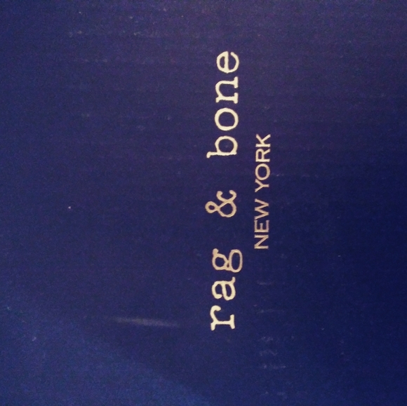 Sneakers - Picture 2 of 3